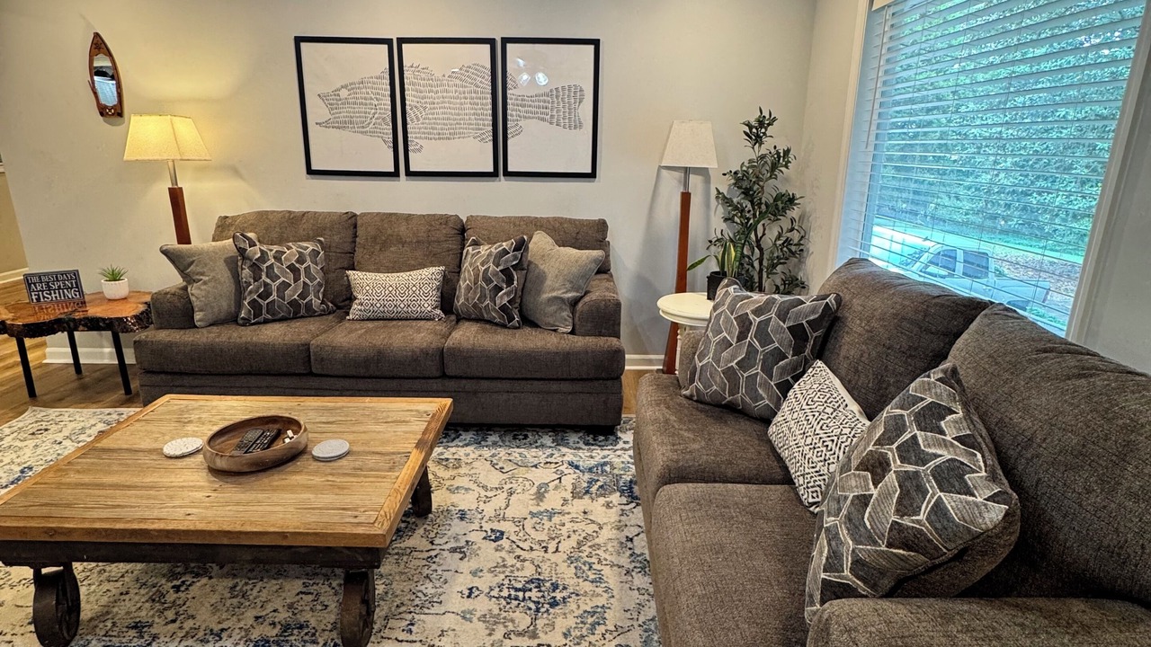Photo of Livingroom in Groveoak