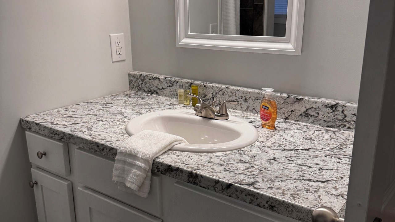 Photo of Bathroom in Groveoak