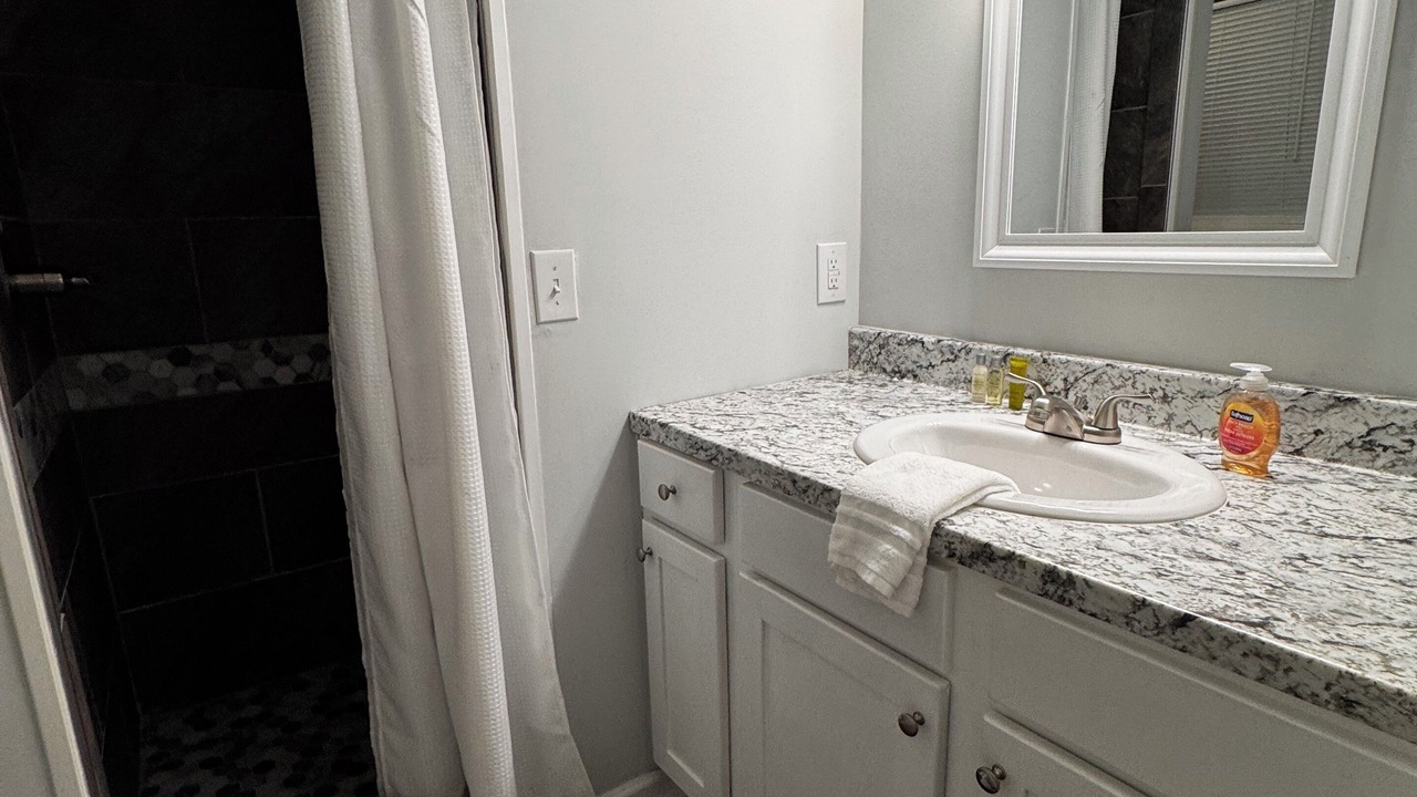 Photo of Bathroom in Groveoak