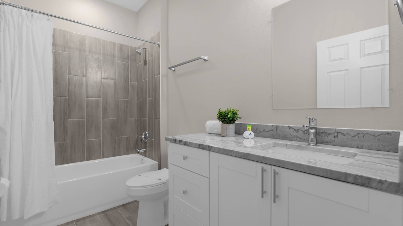 Photo of Bathroom in Bridgewater Crossing