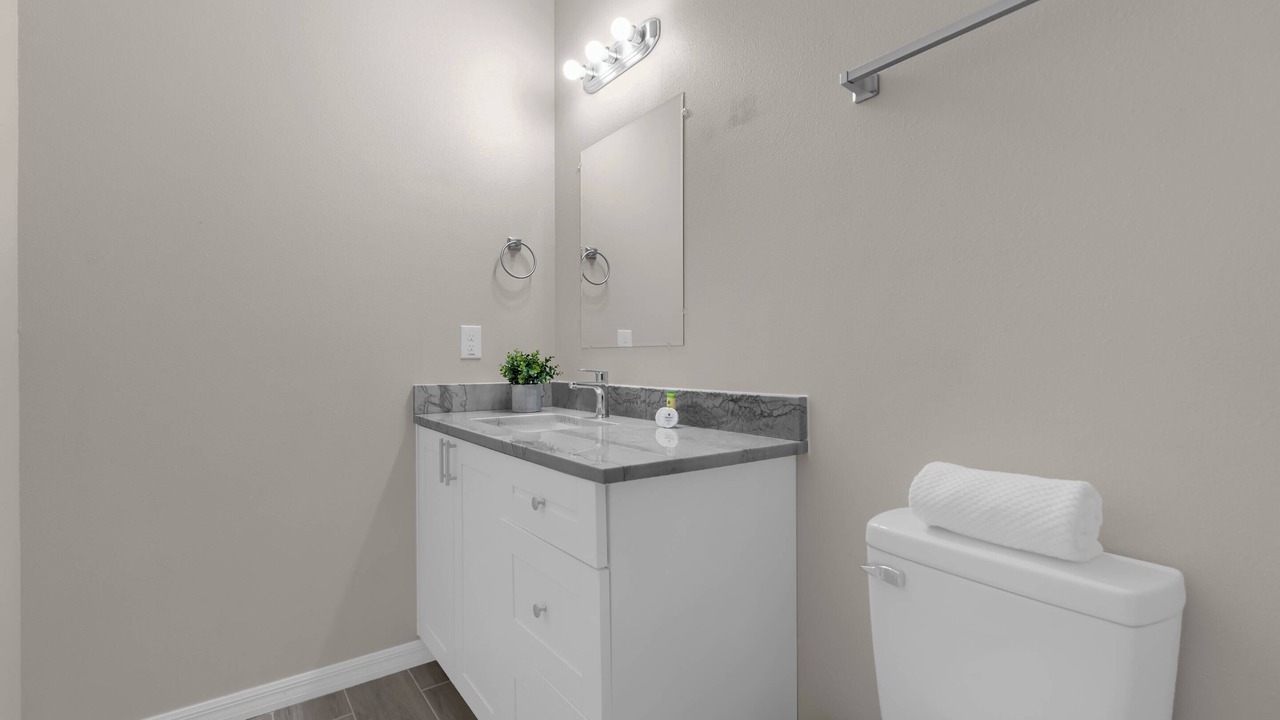 Photo of Bathroom in Bridgewater Crossing