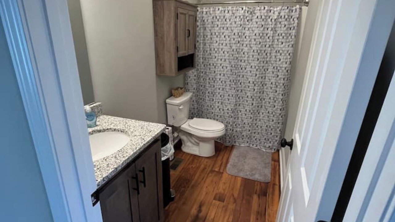 Photo of Bathroom in Jacksons' Gap