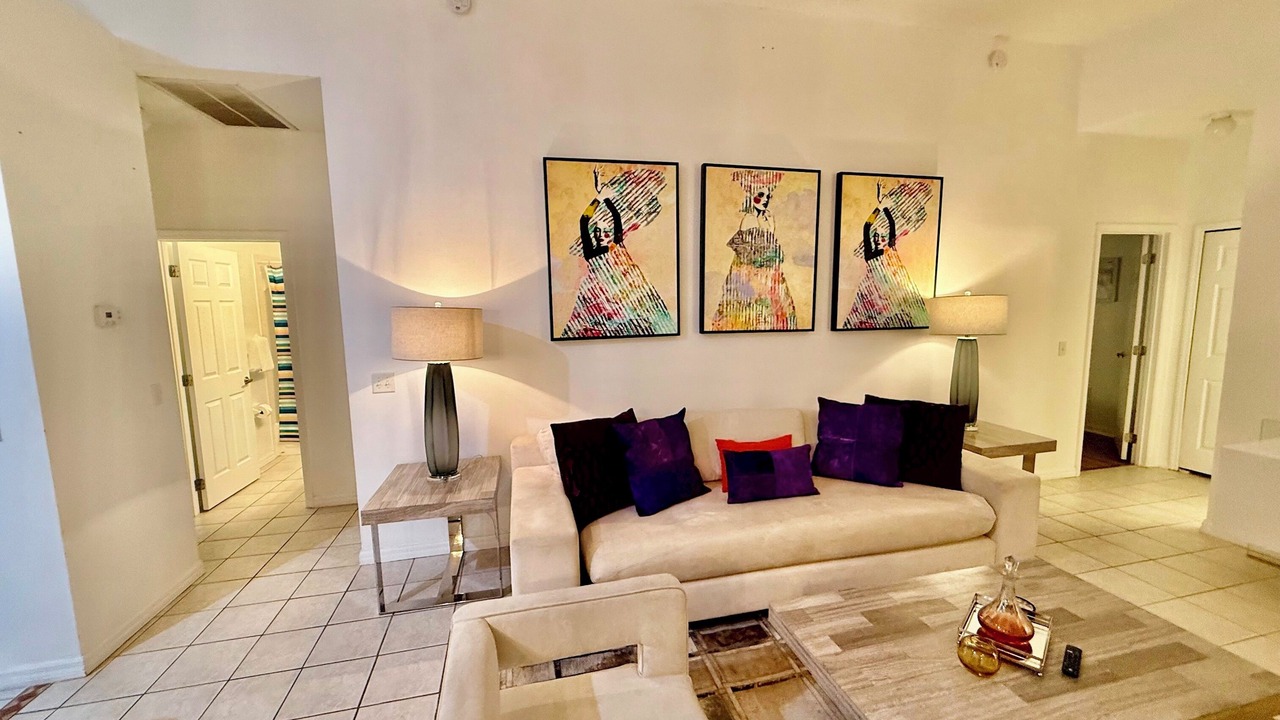 Photo of Livingroom in Sandy Ridge