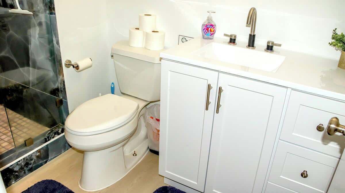 Photo of Bathroom in Lake Underhill