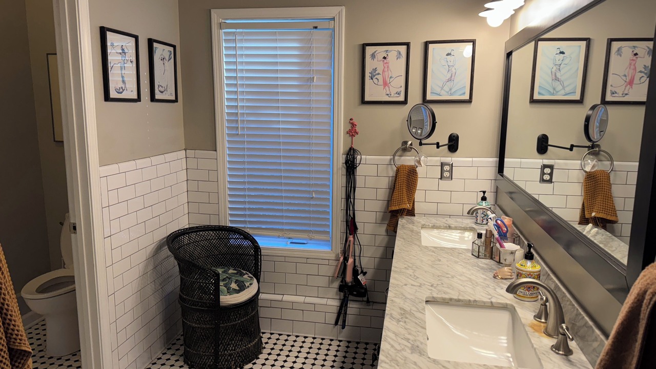 Photo of Bathroom in Underwood Hills