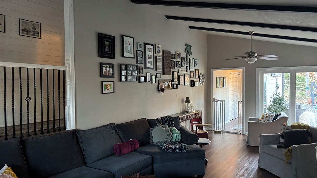 Photo of Livingroom in Underwood Hills