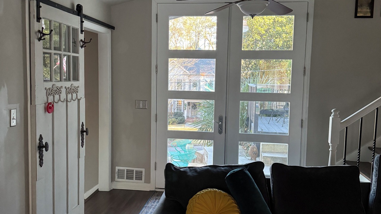 Photo of Livingroom in Underwood Hills