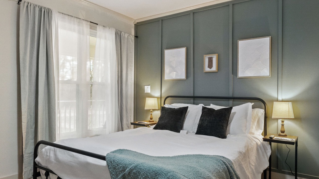 Photo of Bedroom in Northport