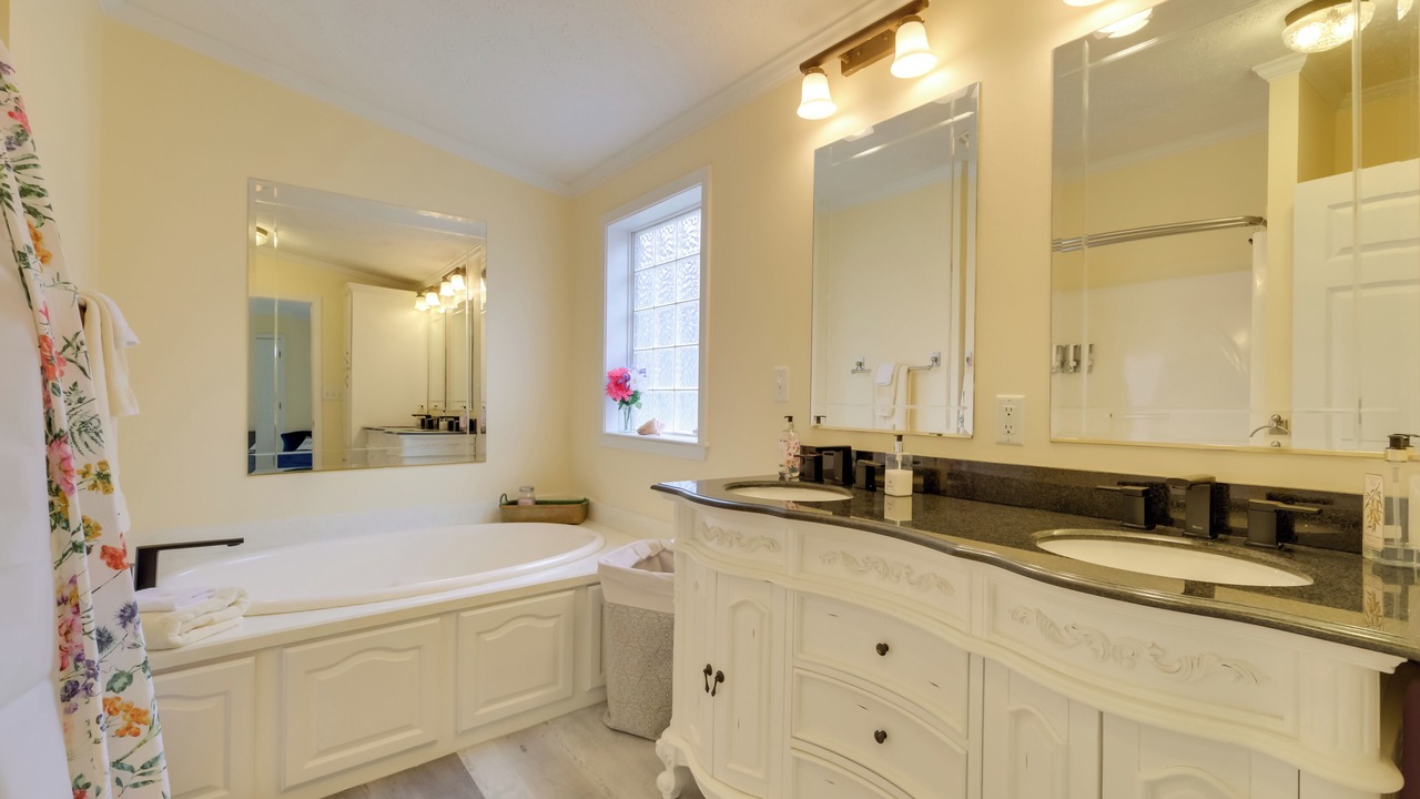 Photo of Bathroom in Kalkaska