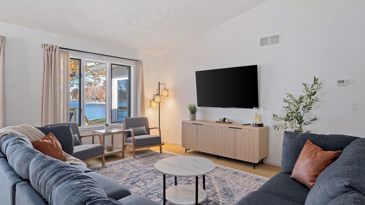 Photo of Livingroom in Canadian Lakes