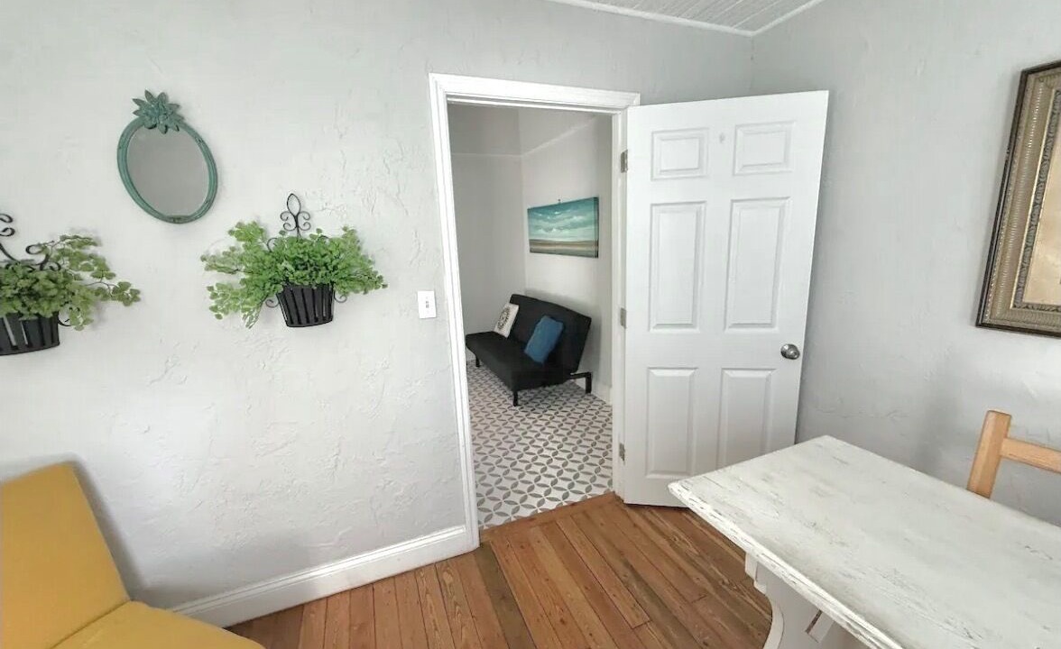 Photo of Livingroom in South Riverside