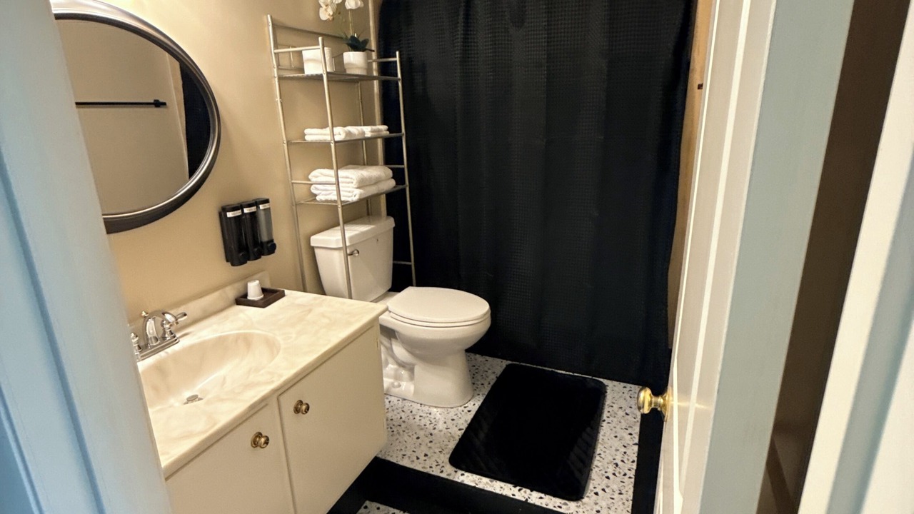 Photo of Bathroom in Daphne