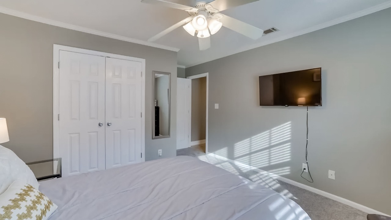 Photo of Bedroom in Valdosta