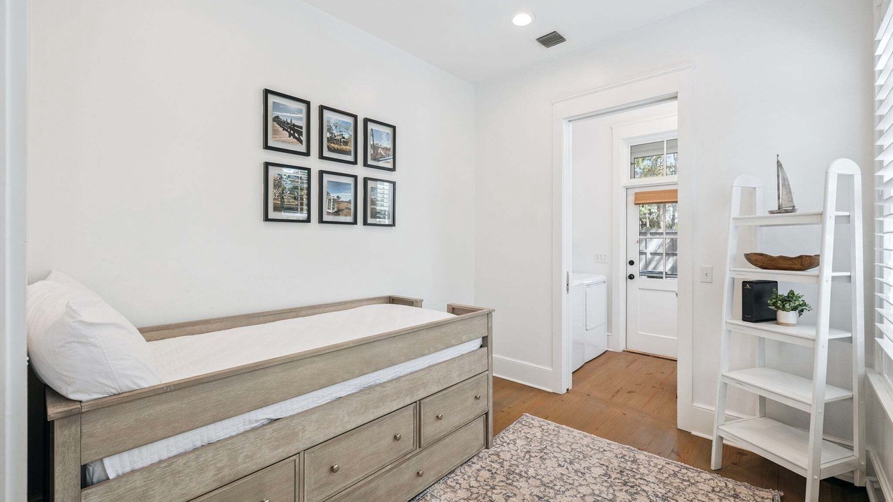 Photo of Bedroom in Forest District