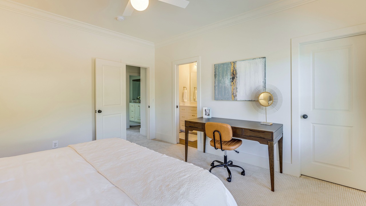 Photo of Bedroom in Alexander City
