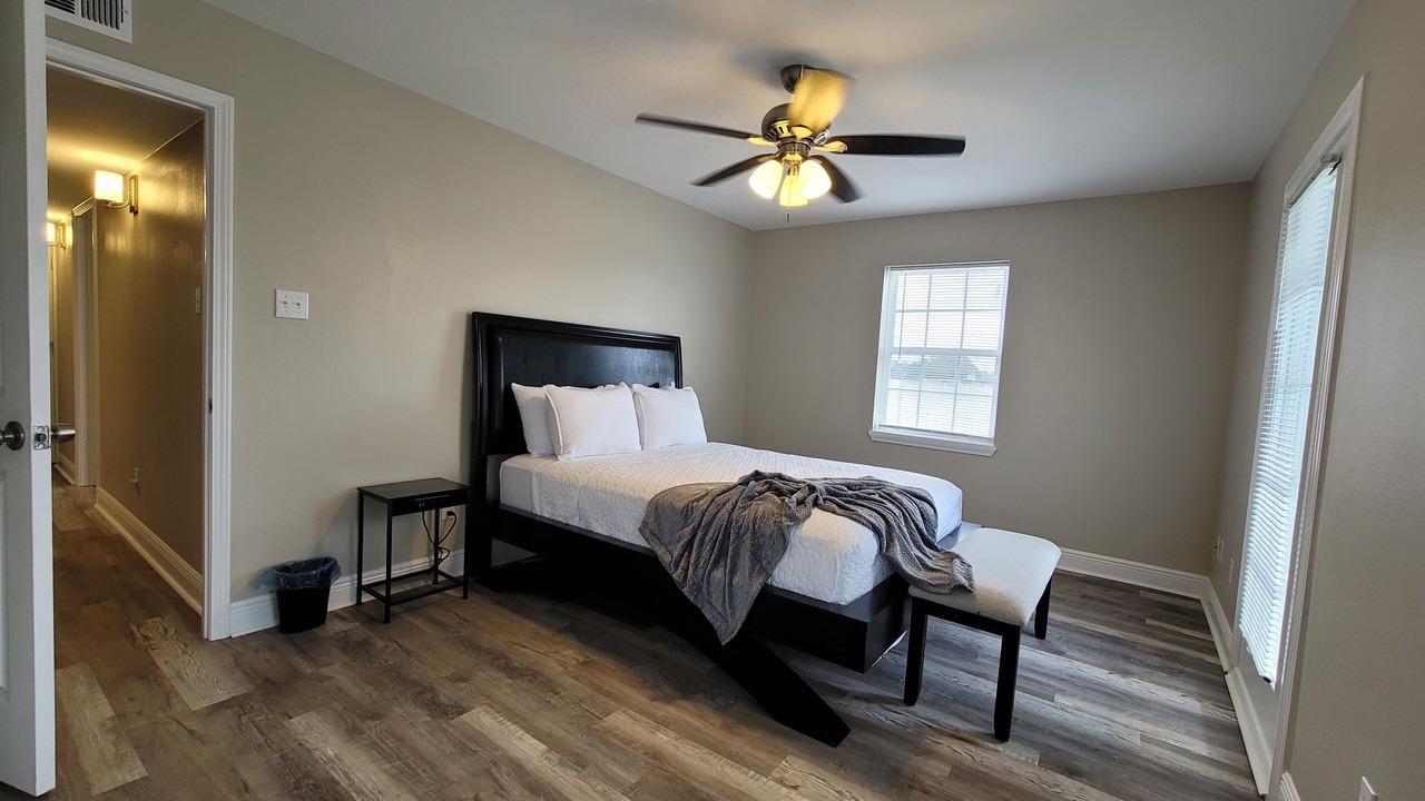 Photo of Bedroom in Lakewood