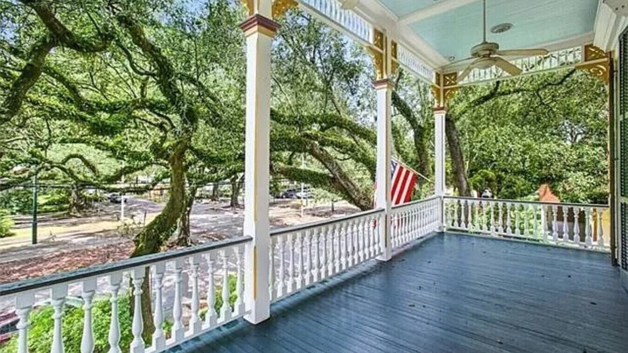 Photo of Patio Balcony in Central Carrollton Association