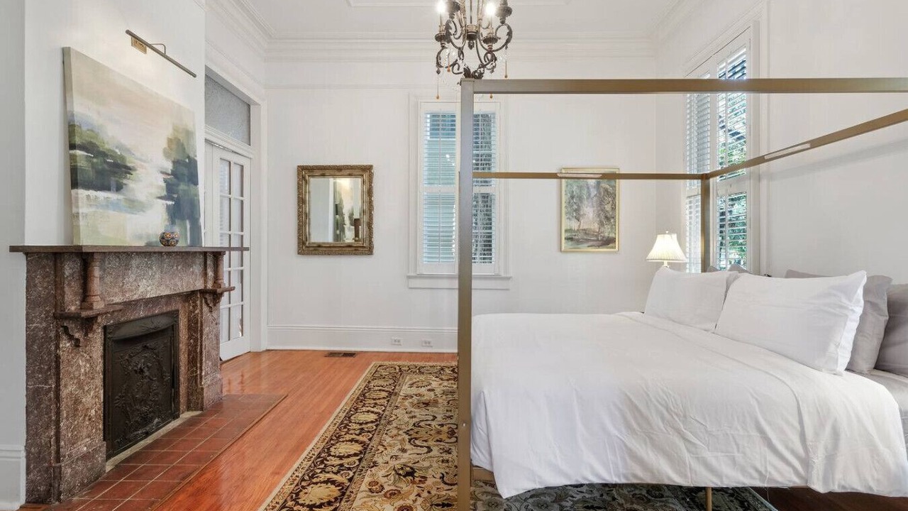 Photo of Bedroom in Central Carrollton Association