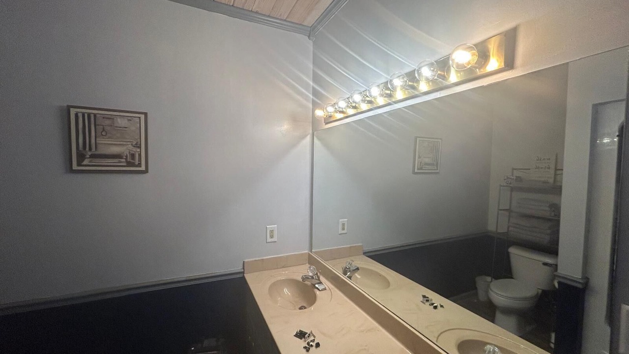 Photo of Bathroom in Moultrie