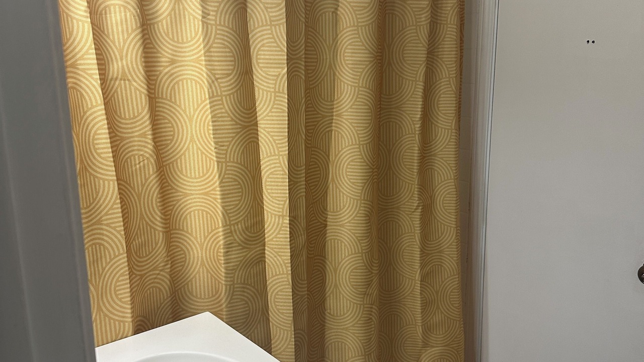 Photo of Bathroom in Woodland Hills