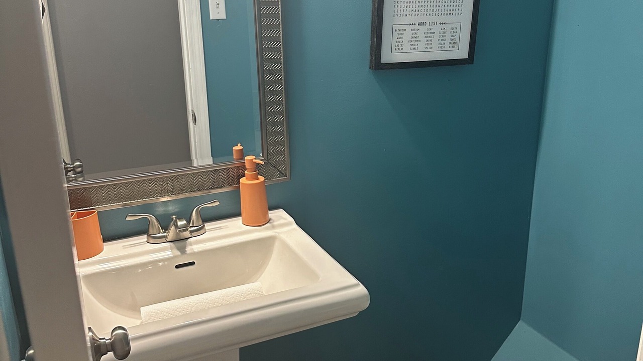 Photo of Bathroom in Woodland Hills