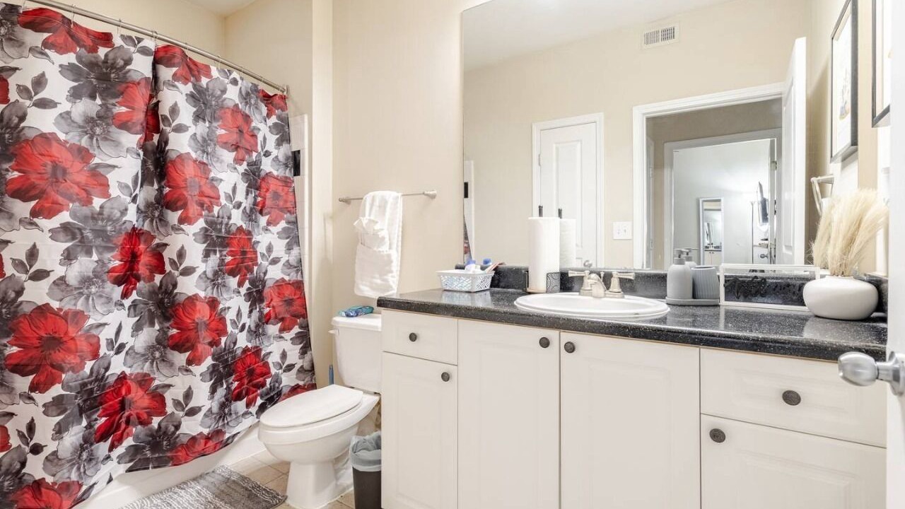 Photo of Bathroom in Lindridge-Martin Manor