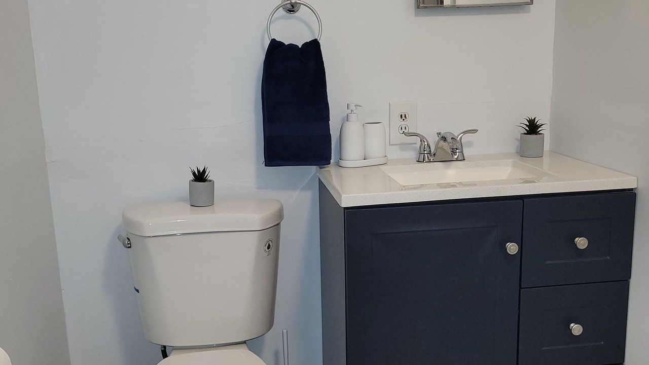 Photo of Bathroom in Grove Hill