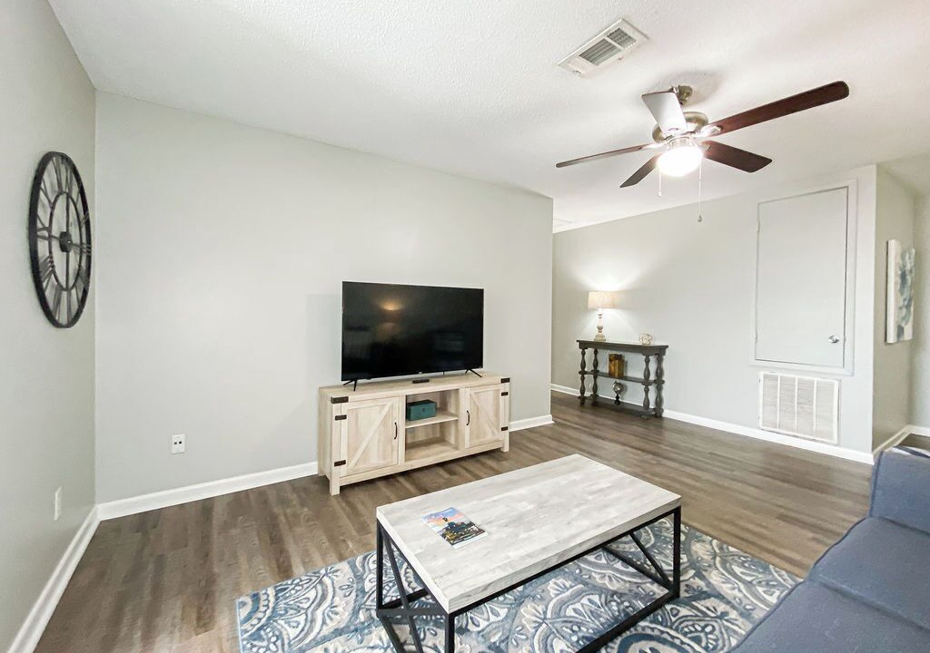 Photo of Livingroom in Old Town