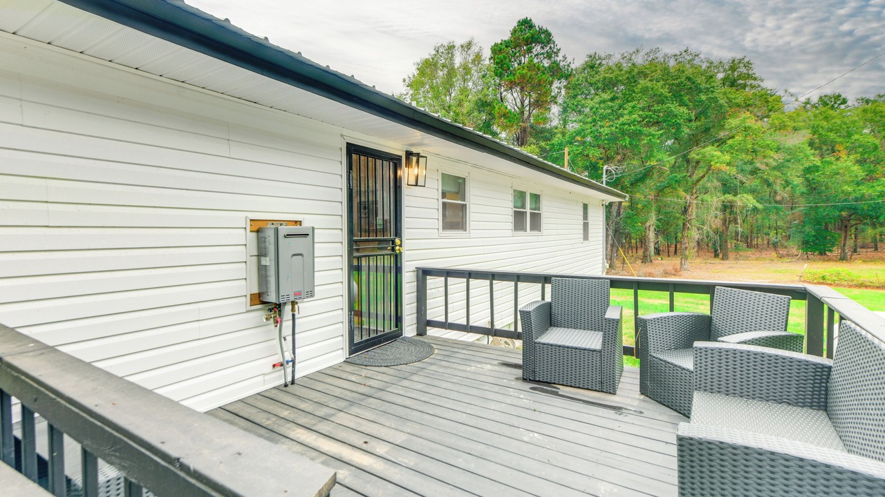 Photo of Patio Balcony in Shorter
