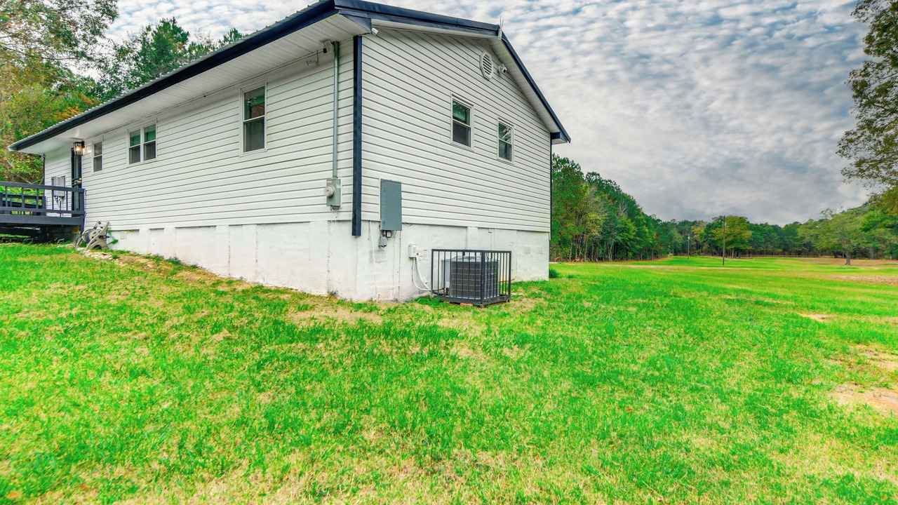 Photo of Outdoor in Shorter
