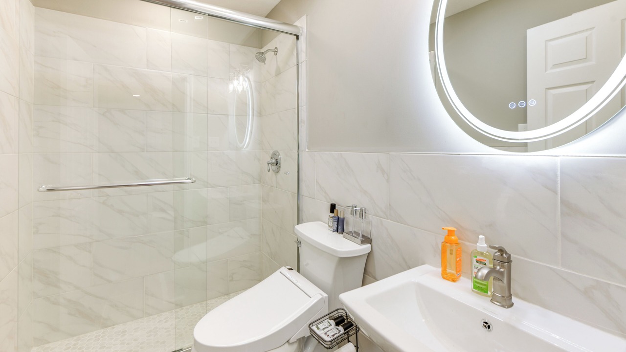 Photo of Bathroom in Shorter