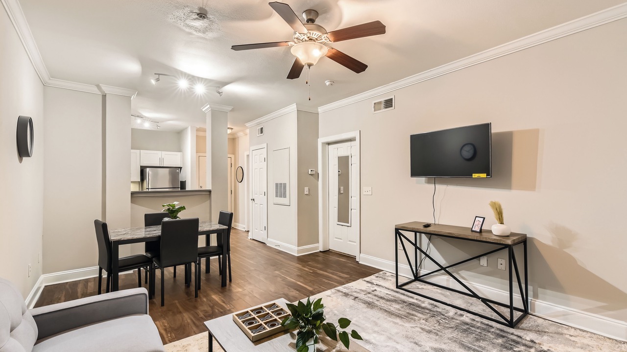 Photo of Livingroom in Old Fourth Ward