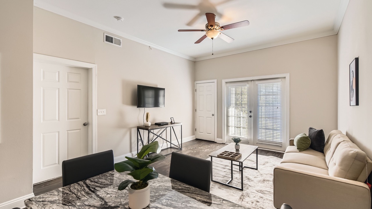 Photo of Livingroom in Old Fourth Ward