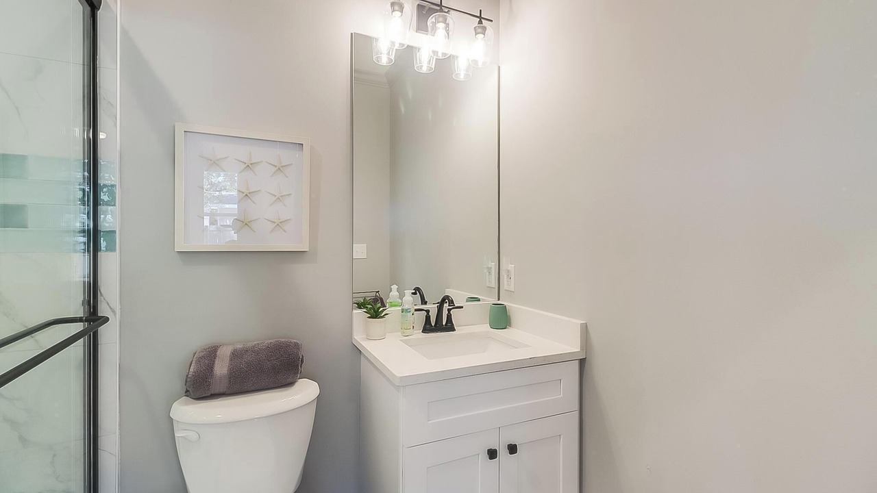 Photo of Bathroom in Waveland