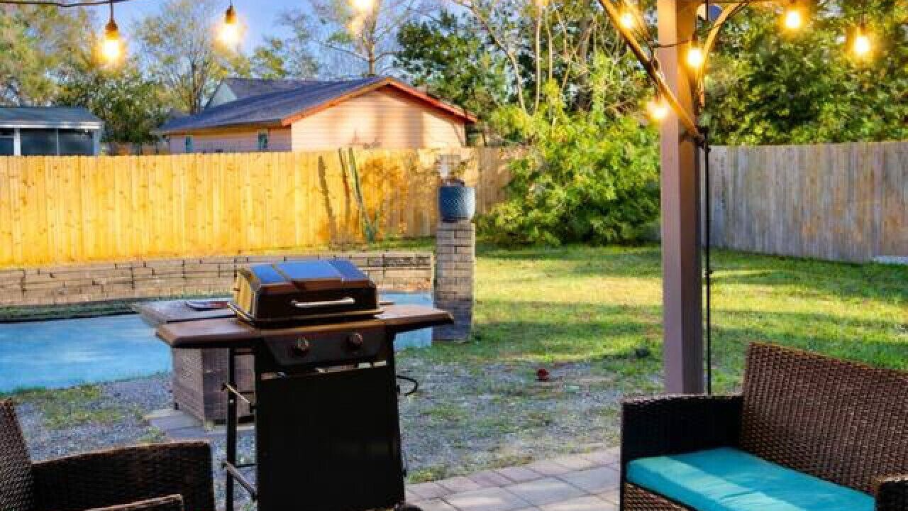 Photo of Outdoor in Sandalwood