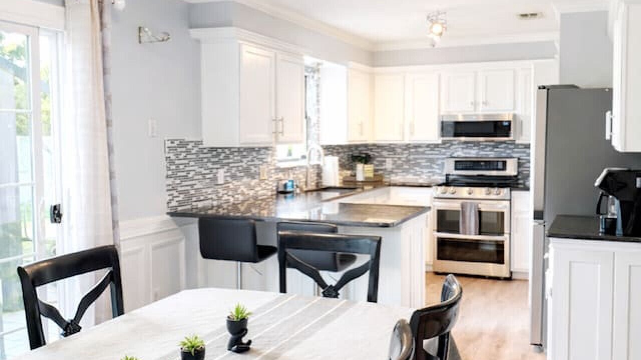 Photo of Kitchen in Sandalwood