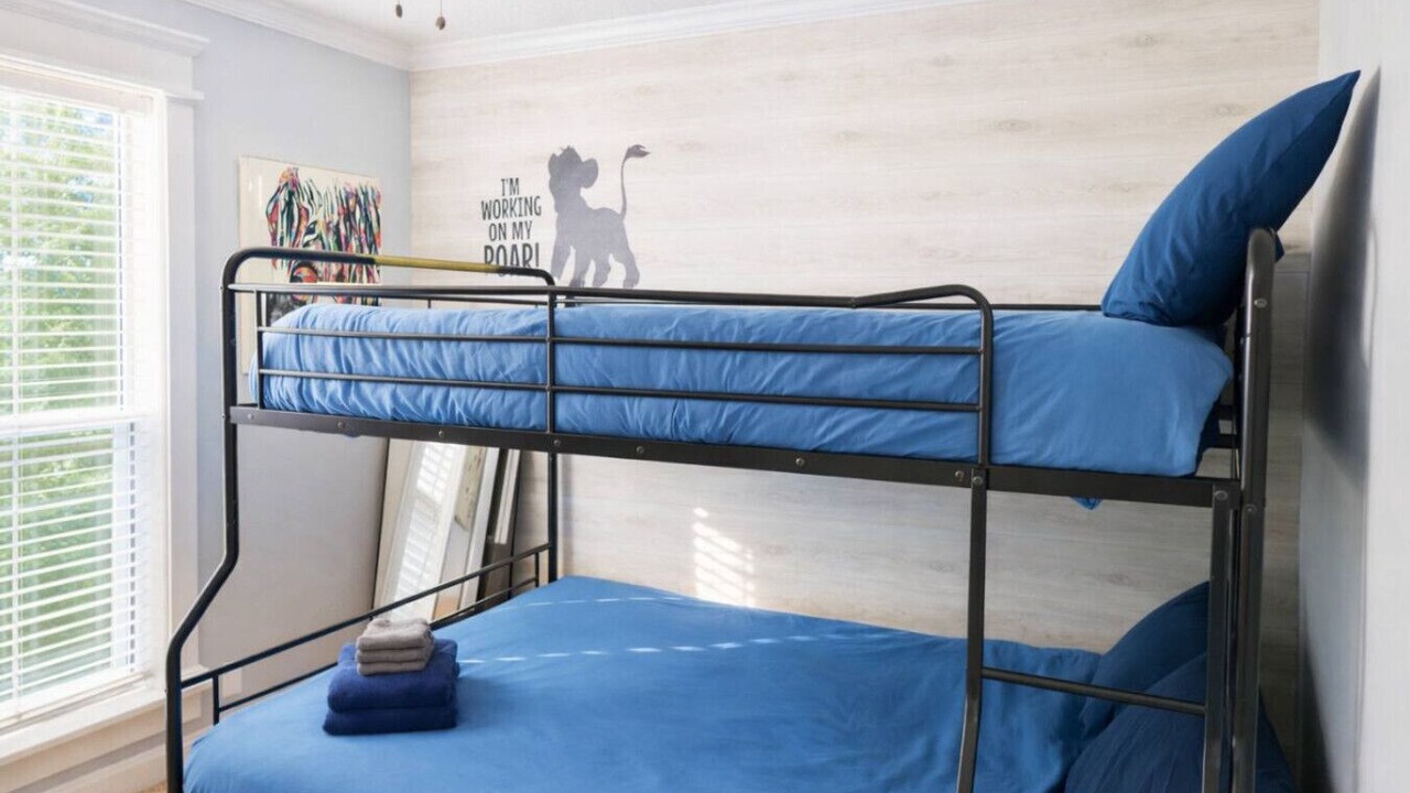 Photo of Bedroom in Sandalwood