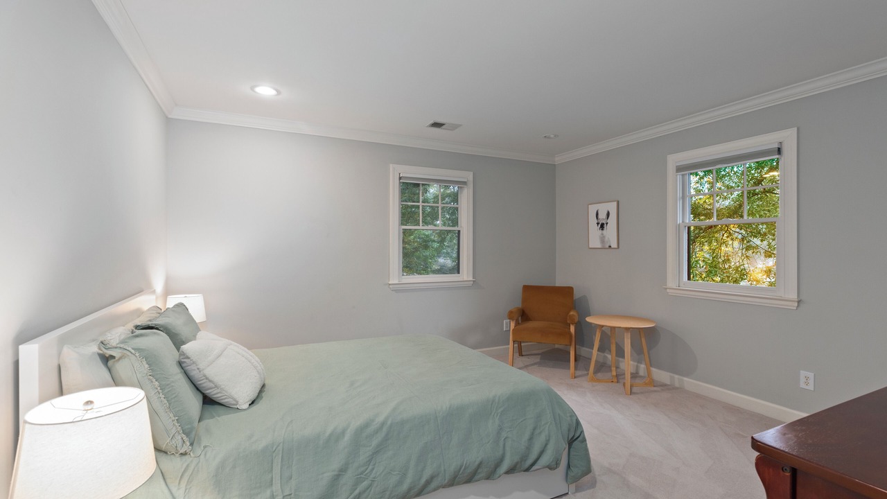 Photo of Bedroom in Avondale Estates