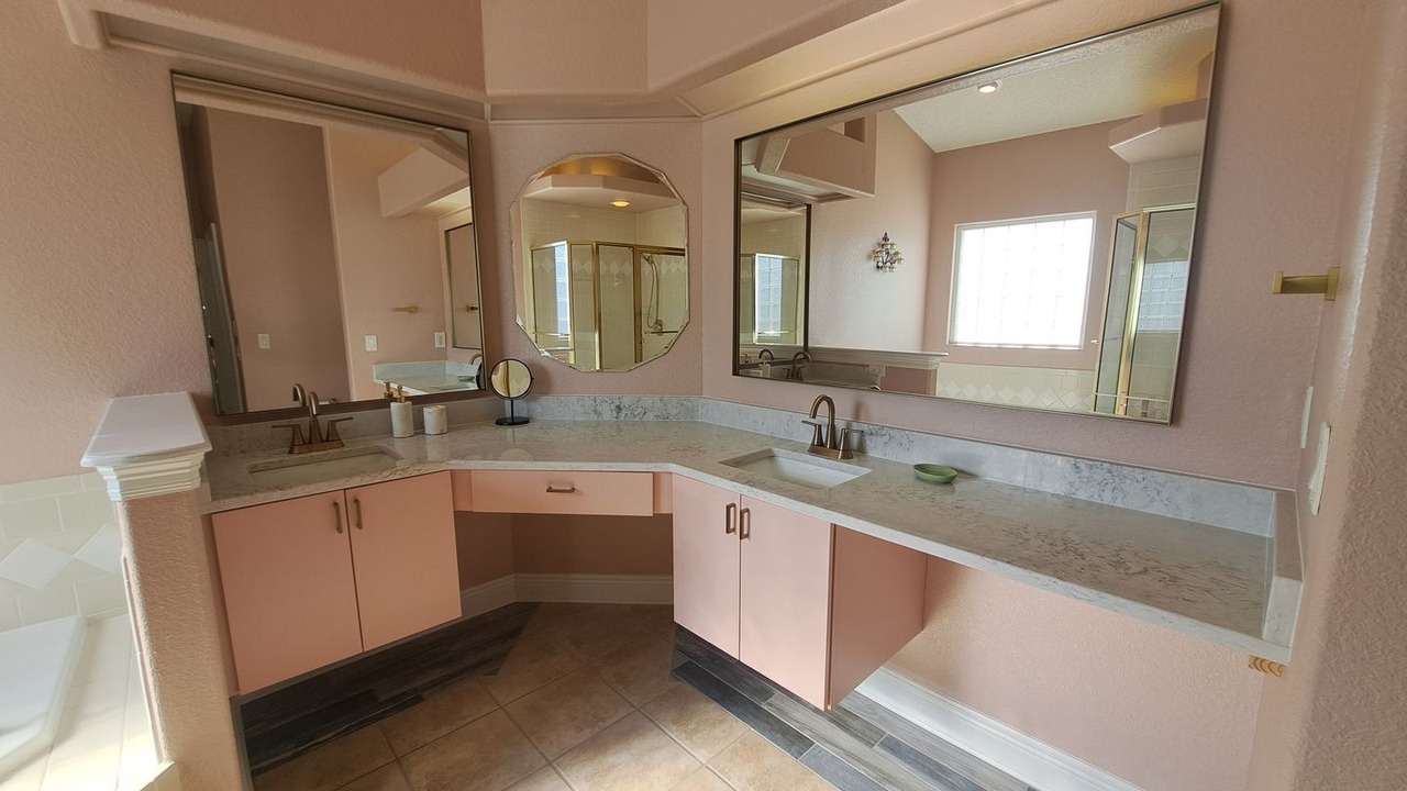 Photo of Bathroom in Northwest Pensacola