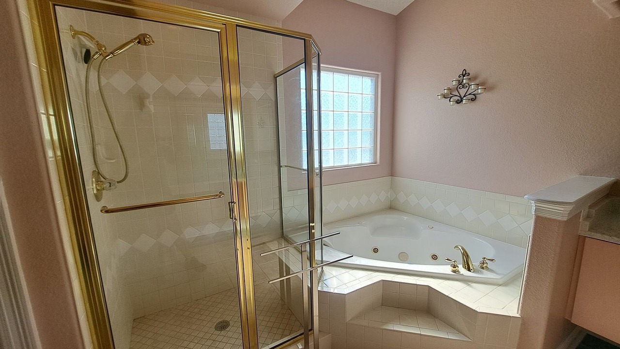 Photo of Bathroom in Northwest Pensacola