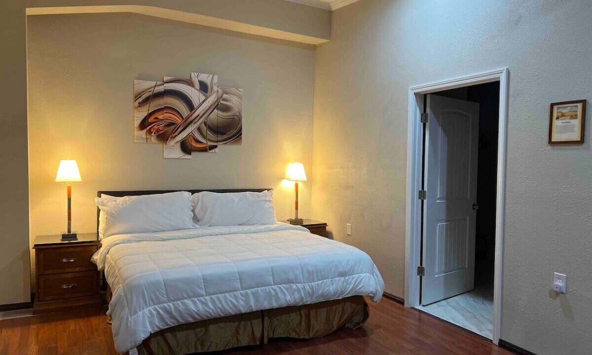Photo of Bedroom in Laurel