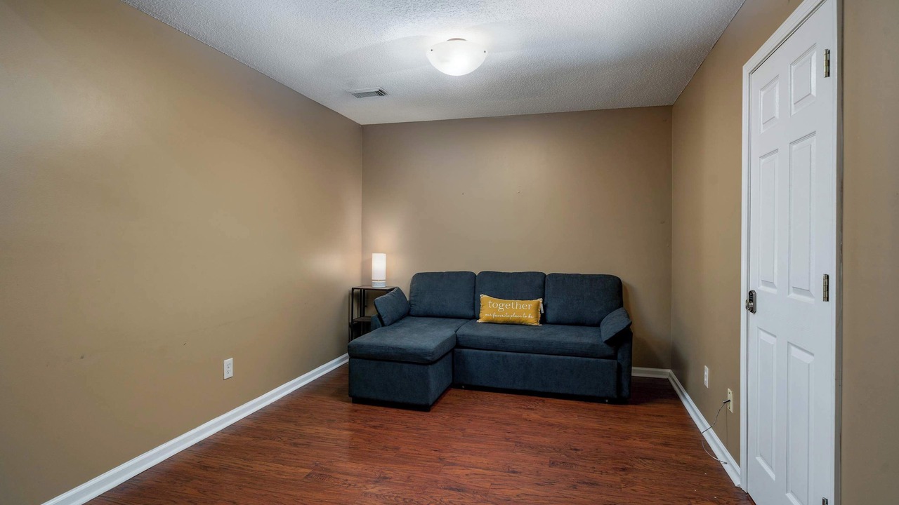 Photo of Livingroom in Tuscaloosa