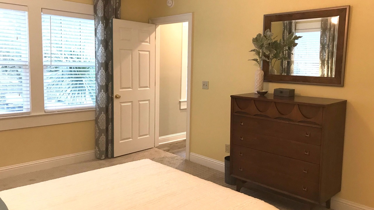 Photo of Bedroom in Biloxi