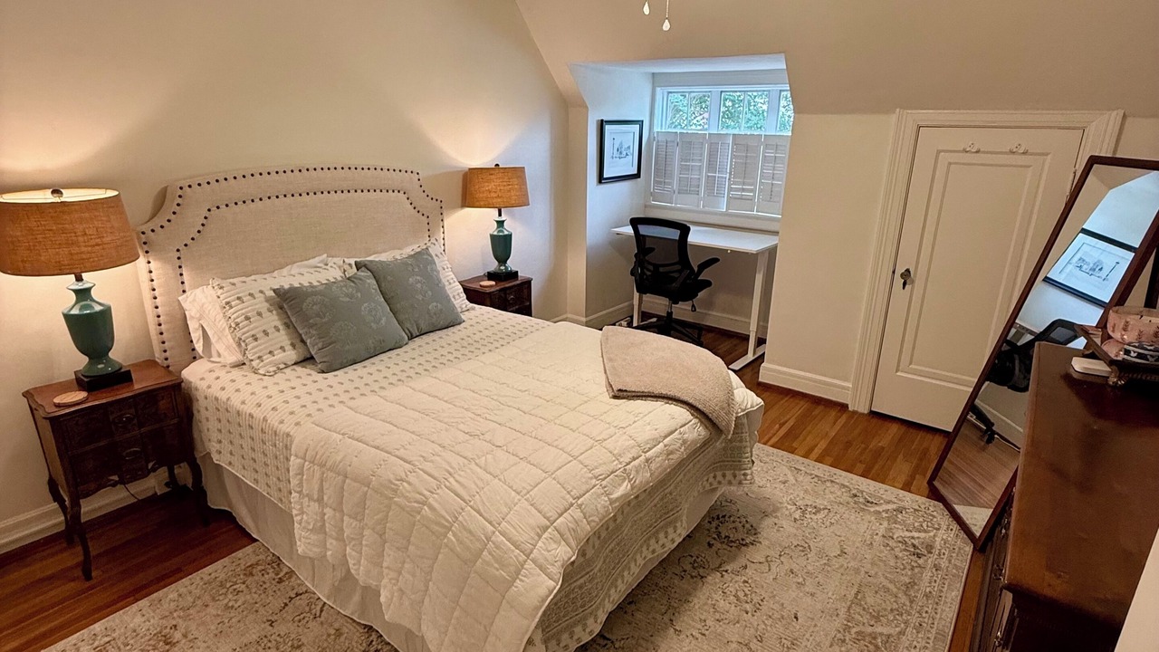 Photo of Bedroom in Tuscaloosa