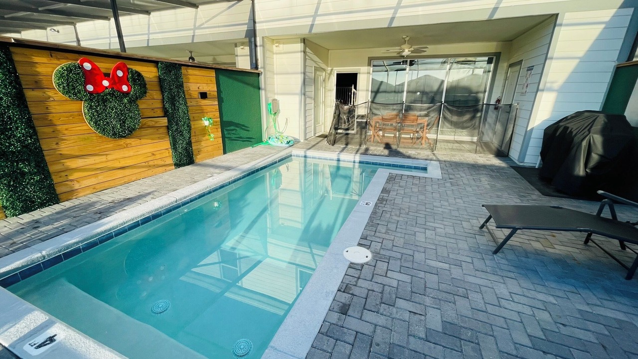 Photo of Outdoor in Loughman