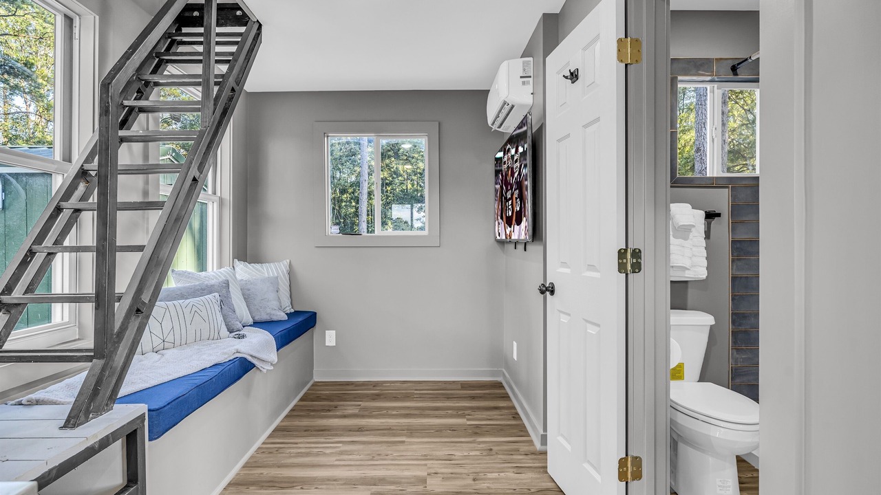 Photo of Livingroom in Starkville