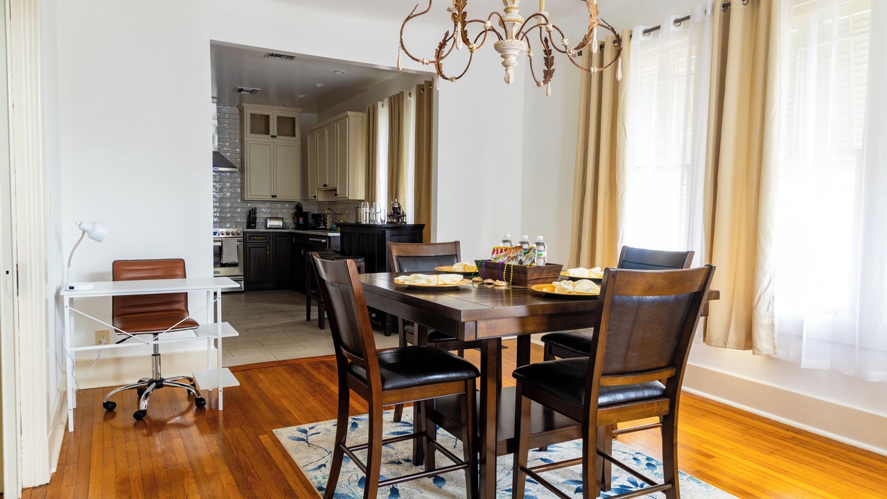 Photo of Livingroom in Broadmoor