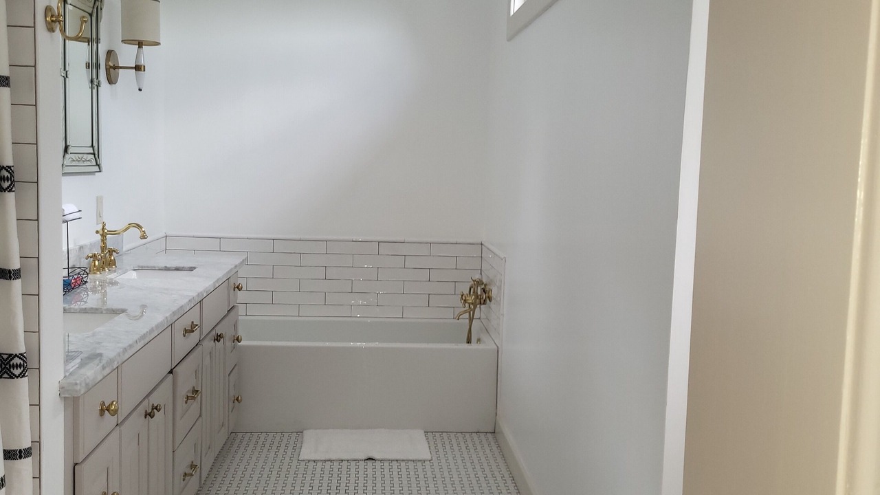 Photo of Bathroom in Broadmoor