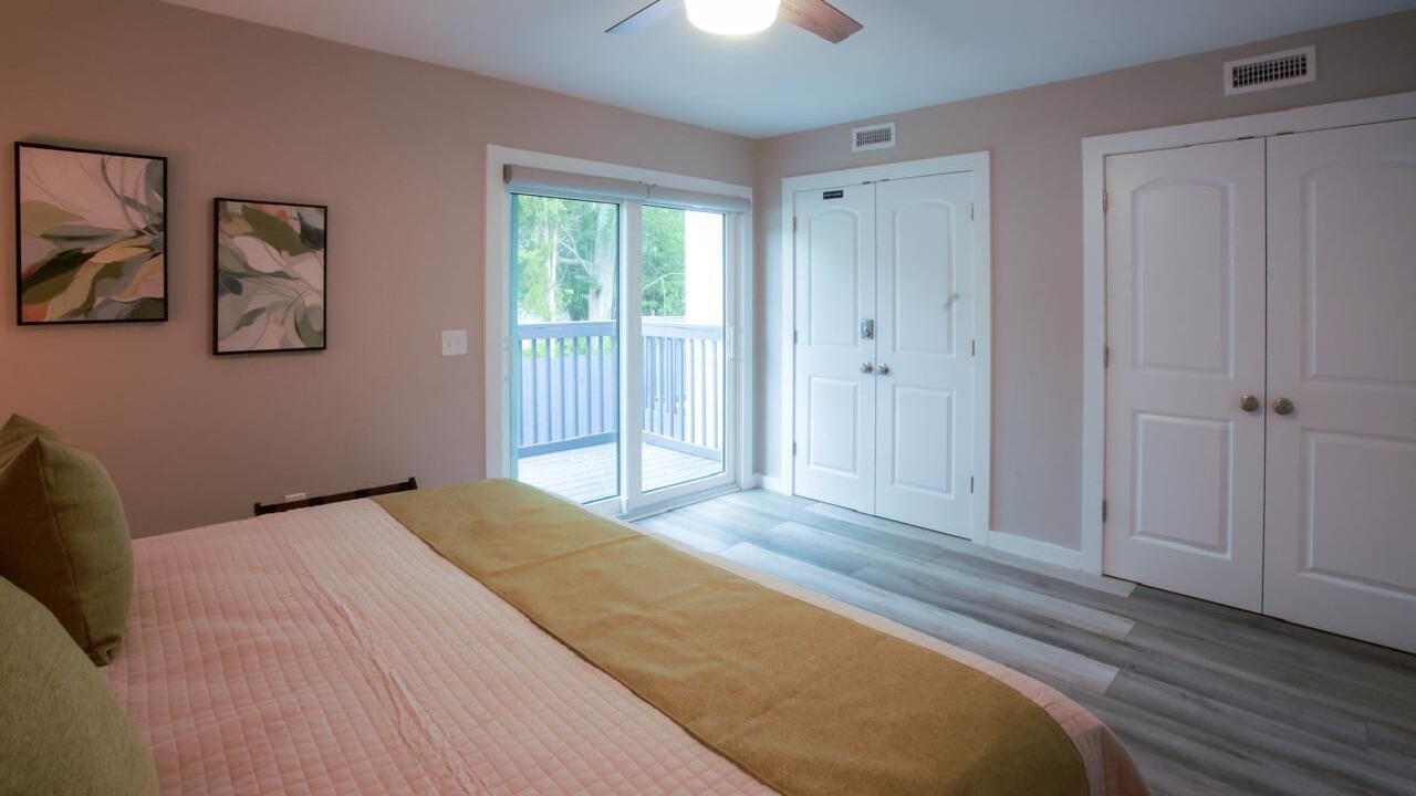 Photo of Bedroom in Enterprise