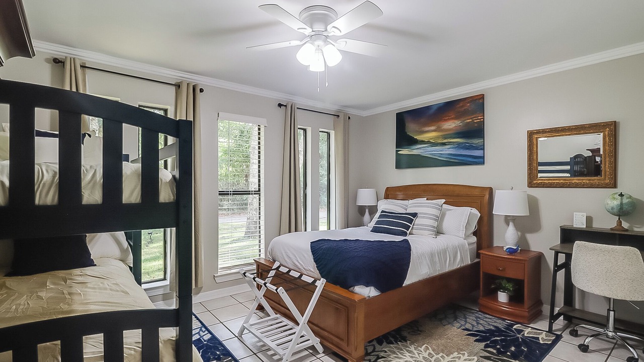 Photo of Bedroom in Mississippi City